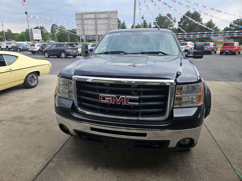 2008 GMC Sierra Image 2