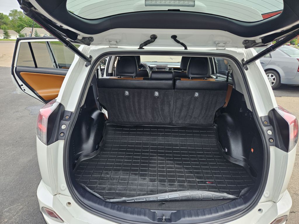 2016 Toyota Rav4 Image 8