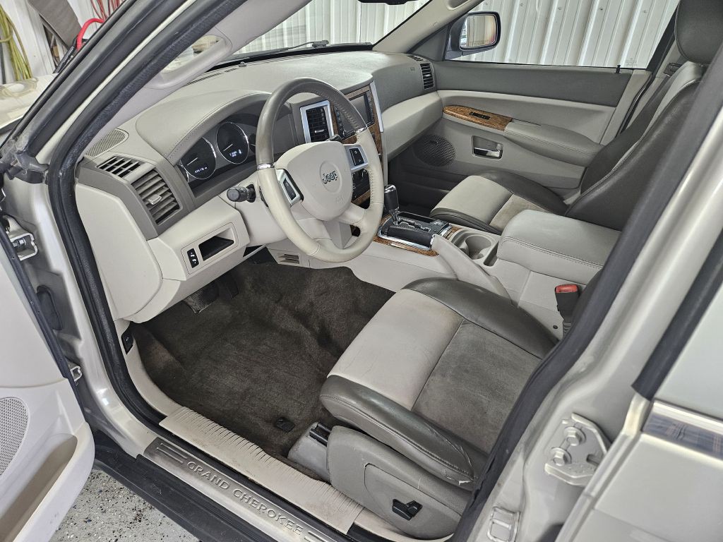 2010 Jeep Grand Cherokee Image 5