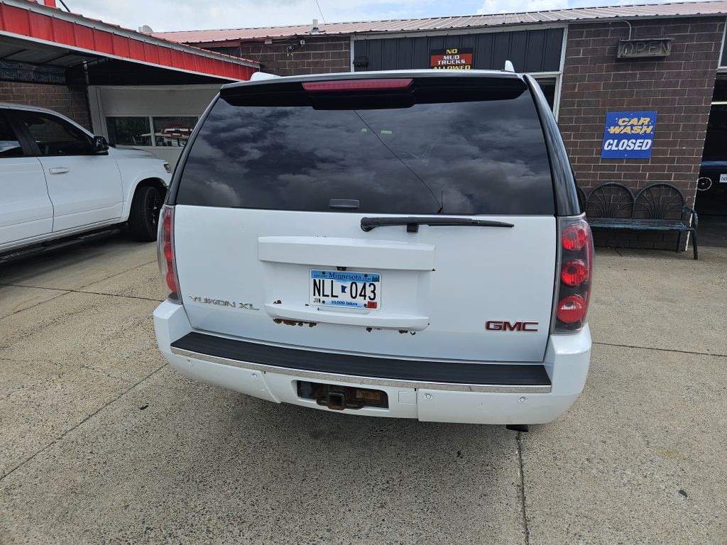 2008 GMC Yukon Image 4