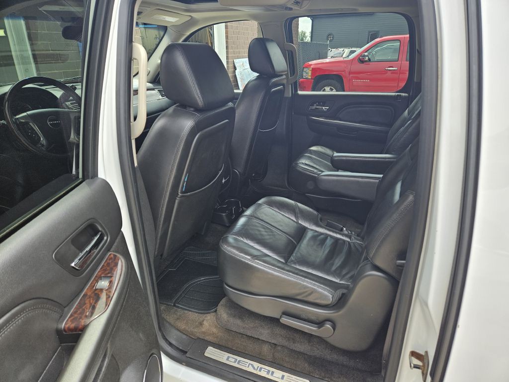 2008 GMC Yukon Image 7