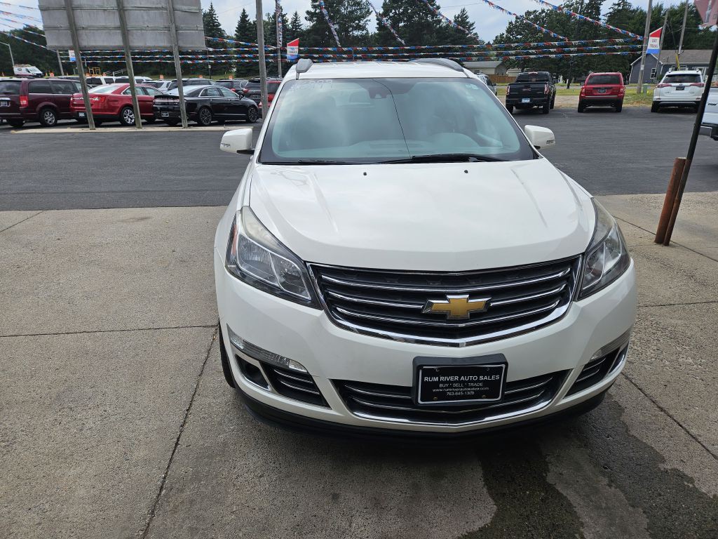 2015 Chevrolet Traverse Image 2