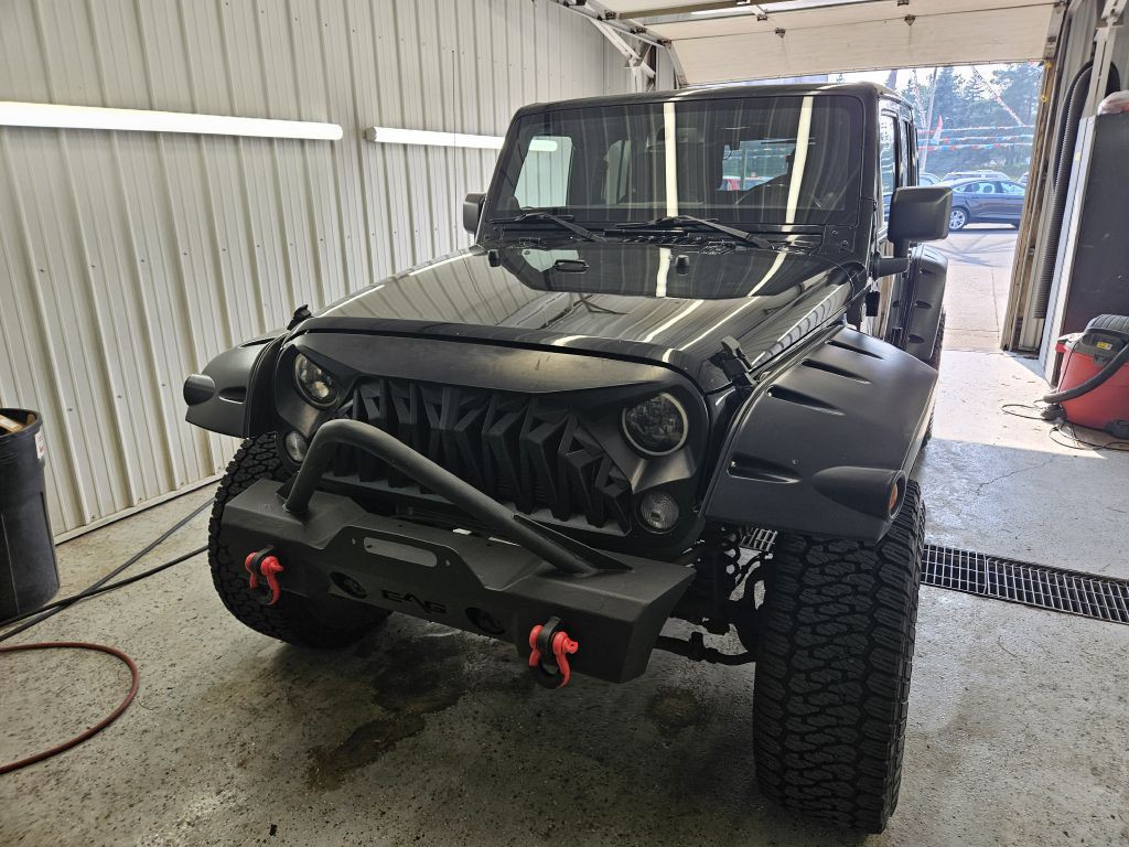 2014 Jeep Wrangler Unlimited Image 2