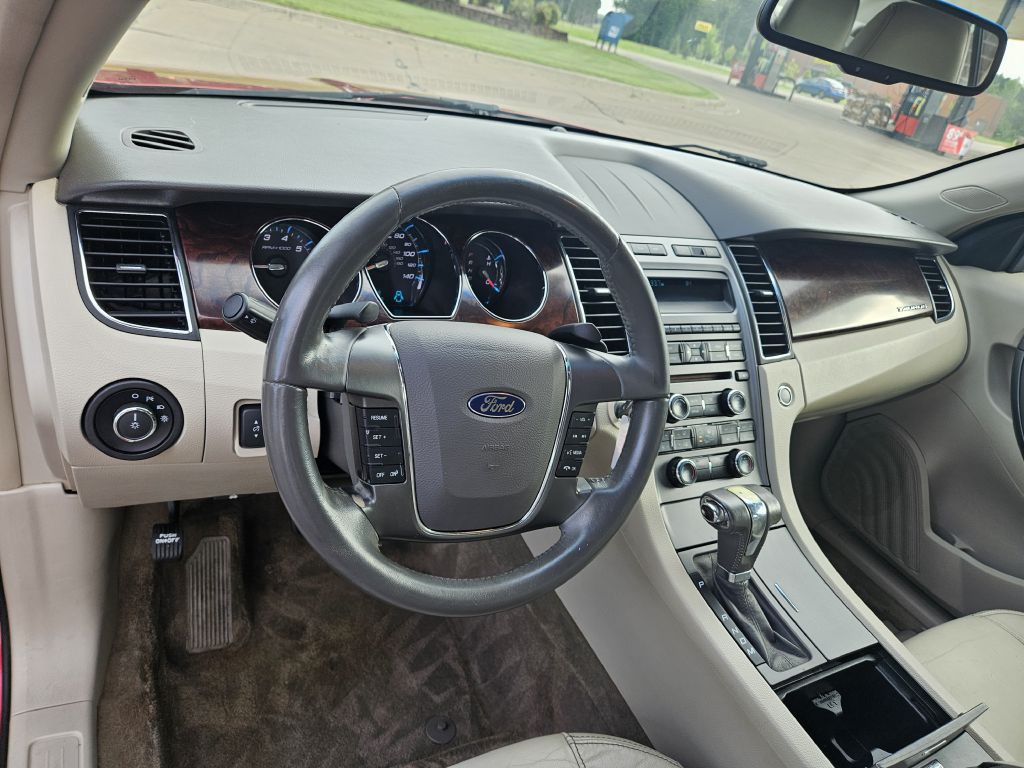 2012 Ford Taurus Image 6