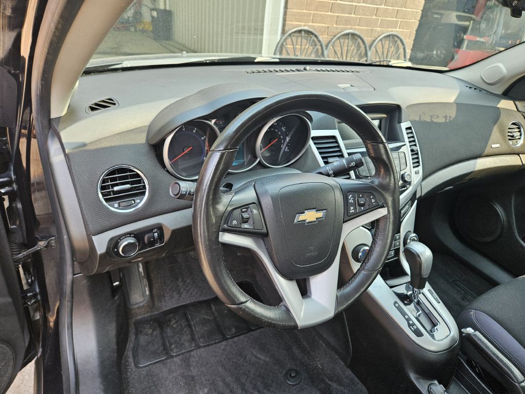 2012 Chevrolet Cruze Image 6