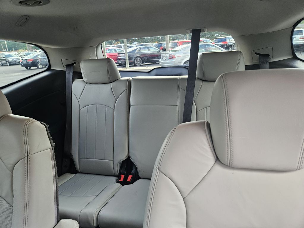 2010 Chevrolet Traverse Image 8