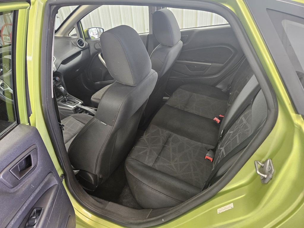 2011 Ford Fiesta Image 7