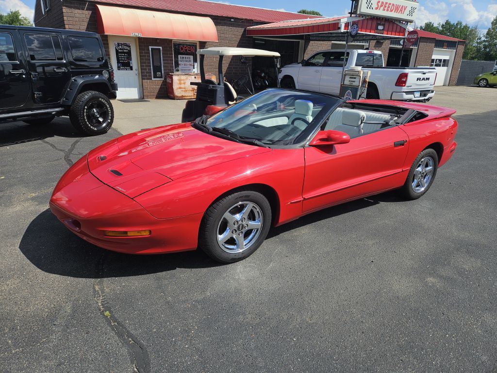 1997 Pontiac Firebird Image 3