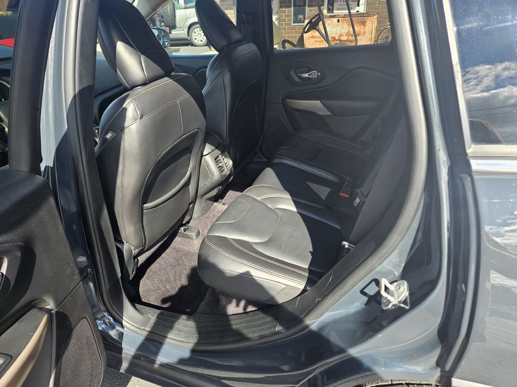 2018 Jeep Cherokee Image 6