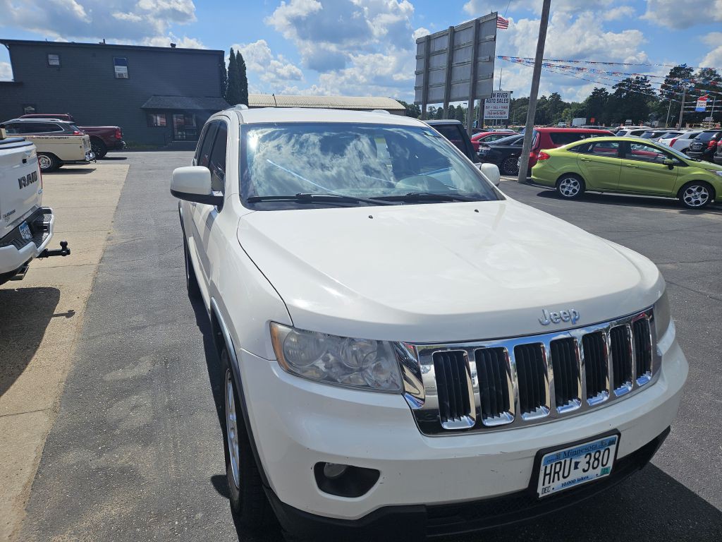 2012 Jeep Grand Cherokee Image 2