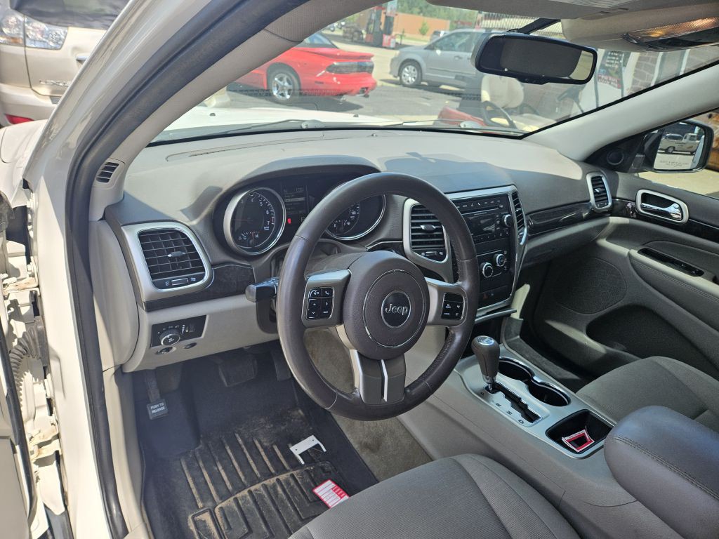 2012 Jeep Grand Cherokee Image 5