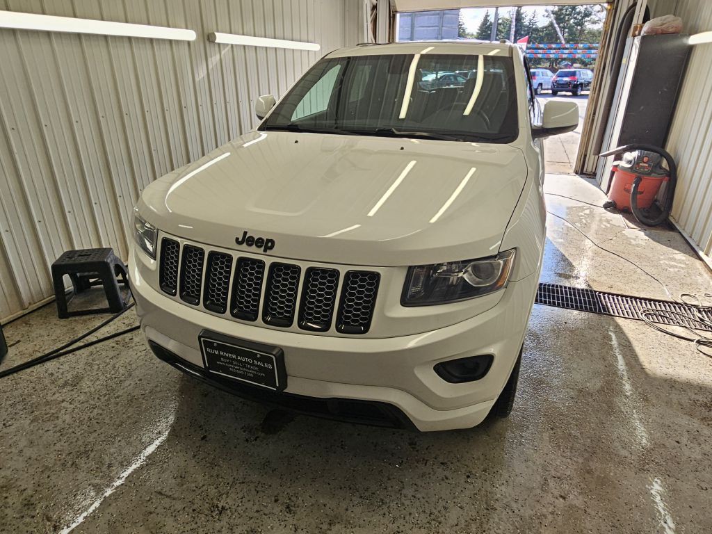 2015 Jeep Grand Cherokee Image 2