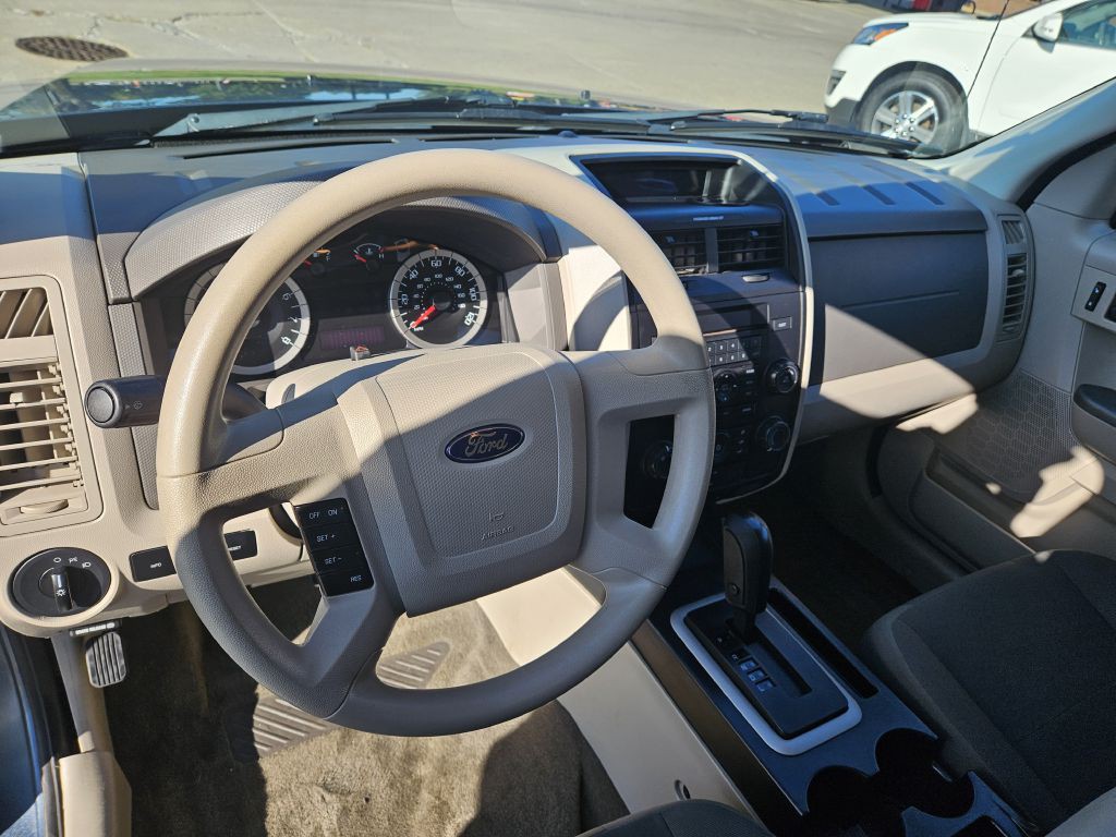 2011 Ford Escape Image 6