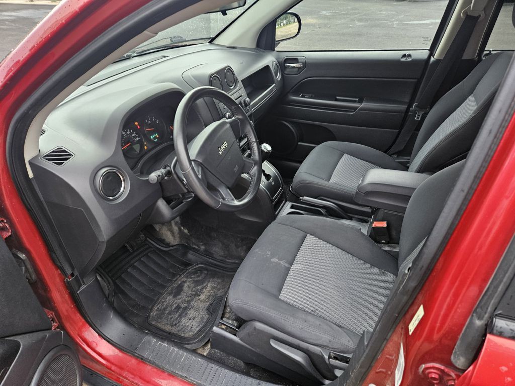 2010 Jeep Compass Image 5