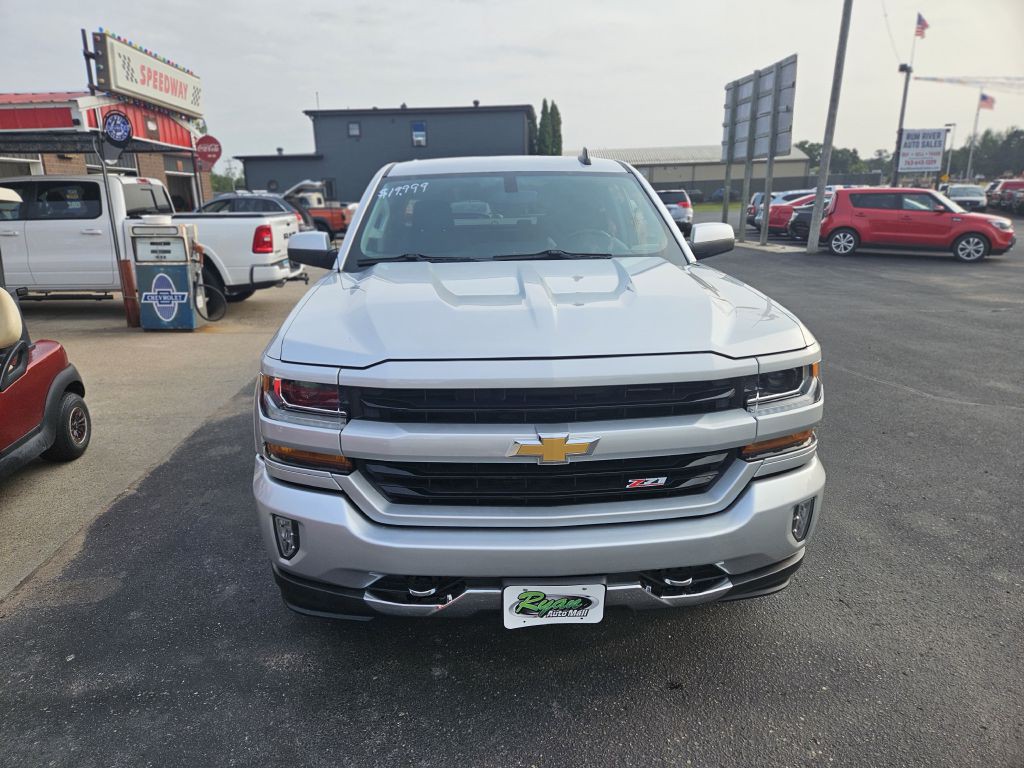 2018 Chevrolet Silverado 1500 Image 2