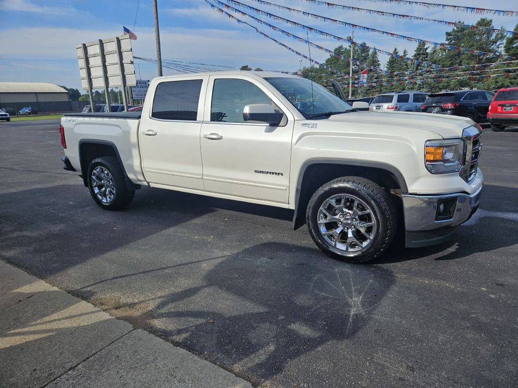 2015 GMC Sierra Image 1