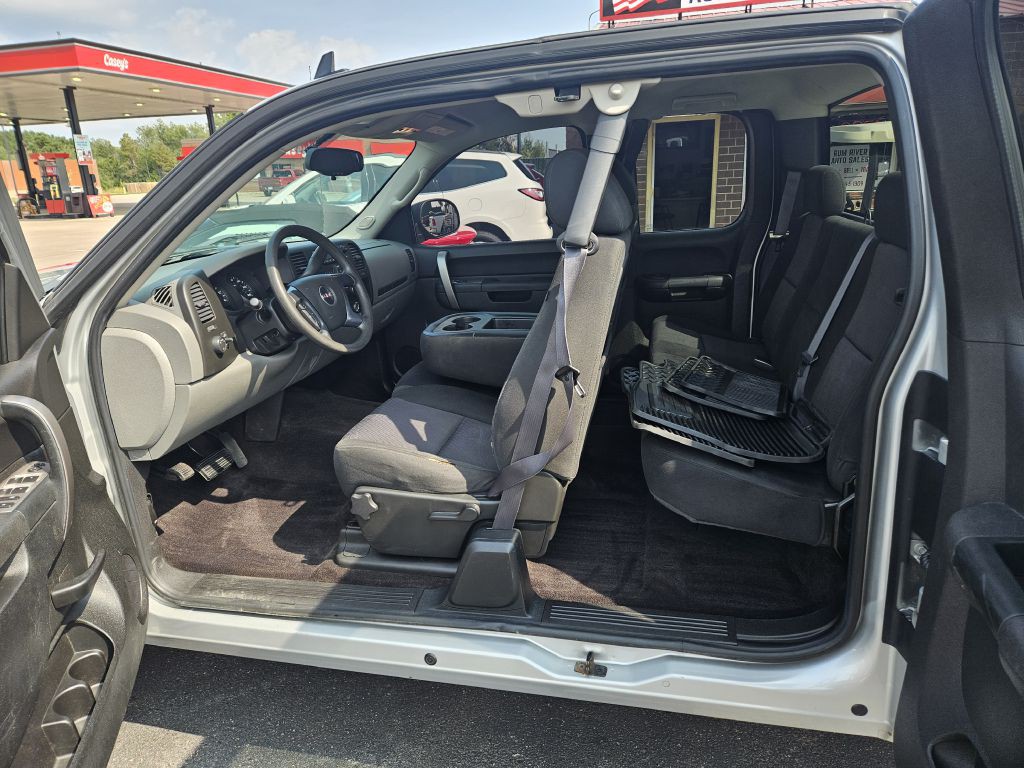 2011 GMC Sierra Image 6