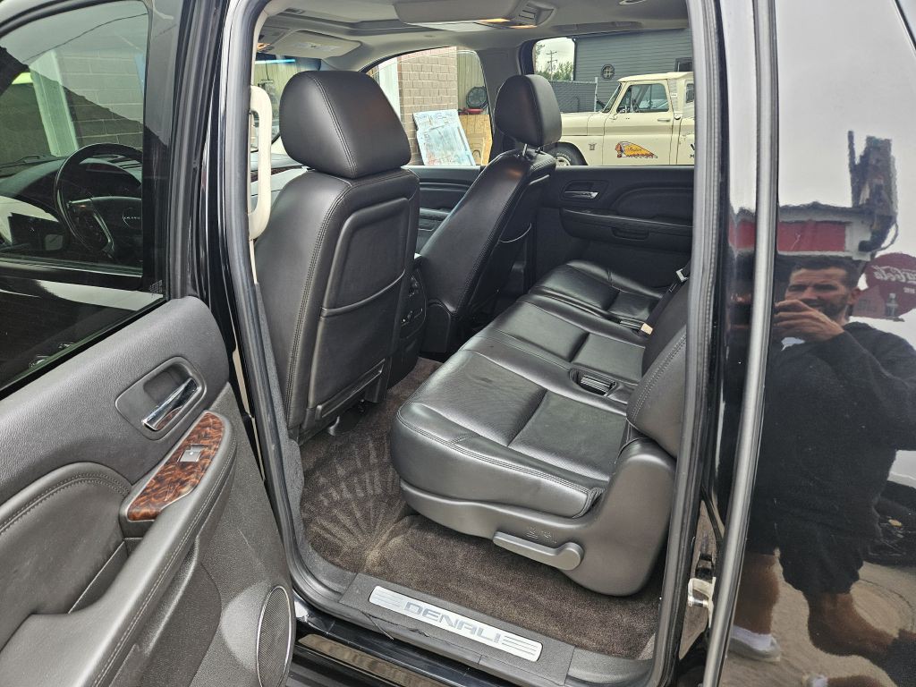 2011 GMC Yukon Image 7