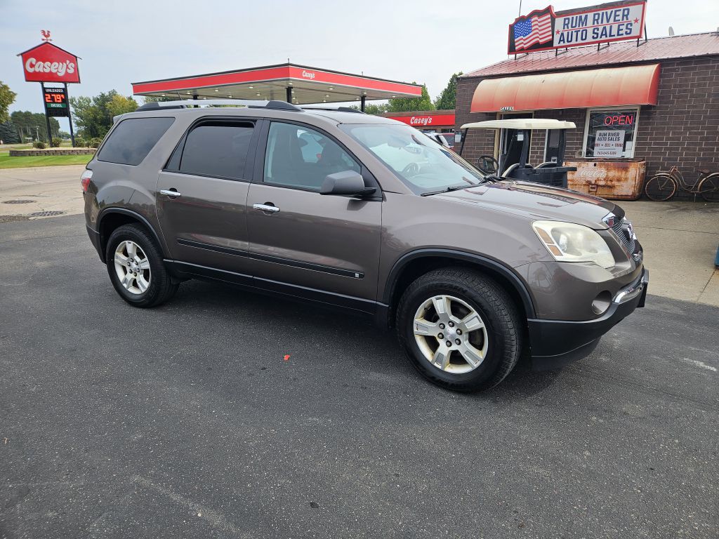 2010 GMC Acadia Image 2
