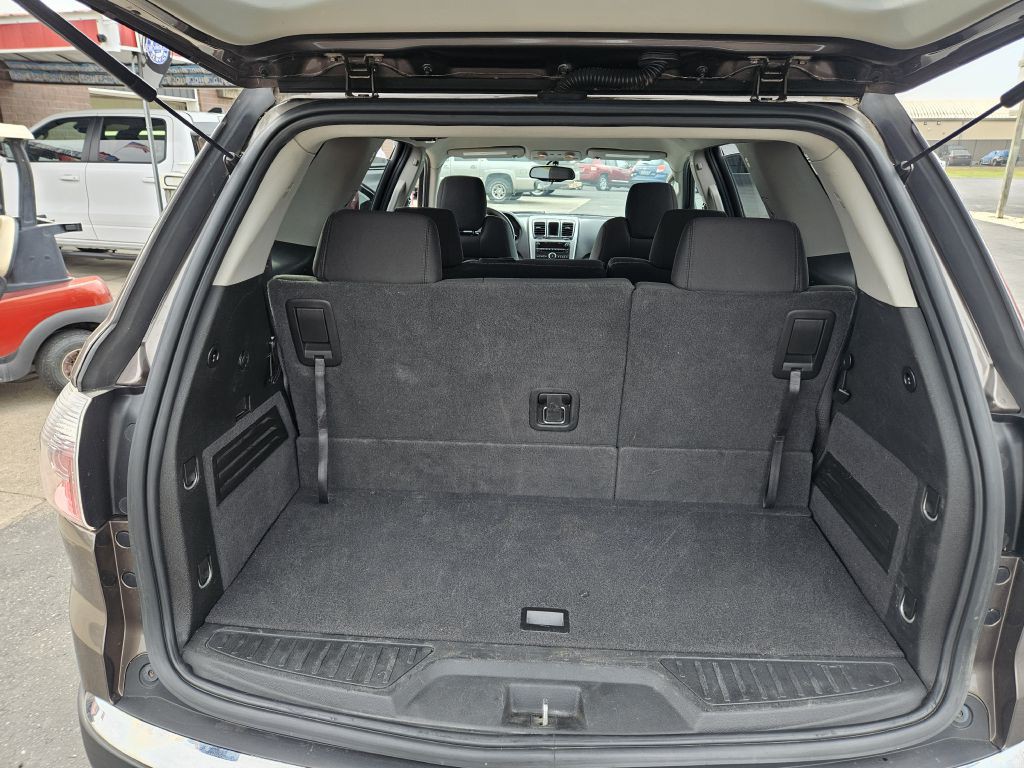 2010 GMC Acadia Image 6