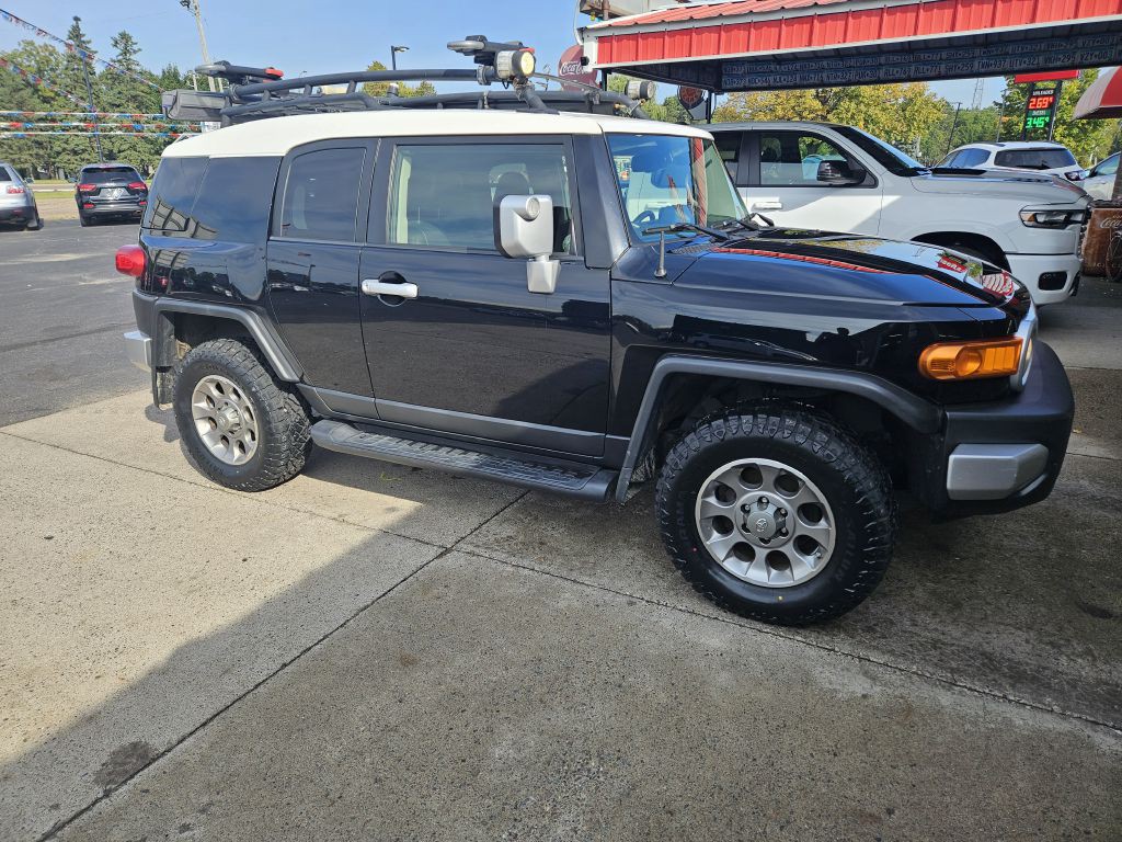 2012 Toyota FJ Cruiser Image 3