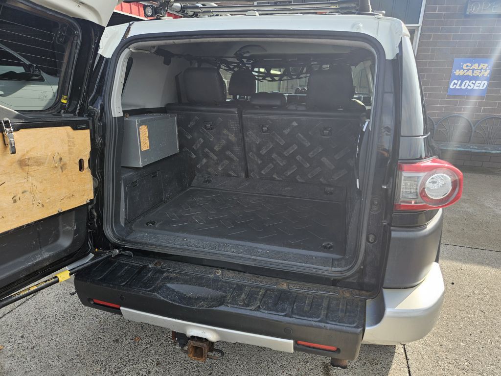2012 Toyota FJ Cruiser Image 9
