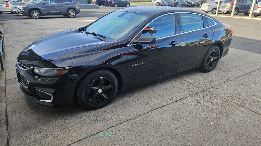 2016 Chevrolet Malibu Image 1