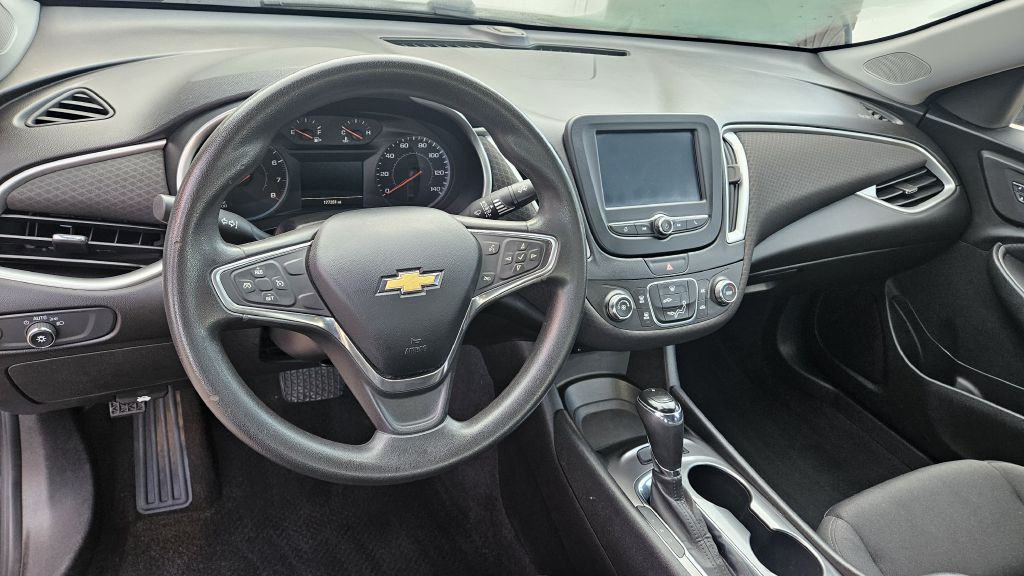 2016 Chevrolet Malibu Image 6