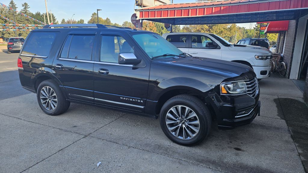 2017 Lincoln Navigator Image 3