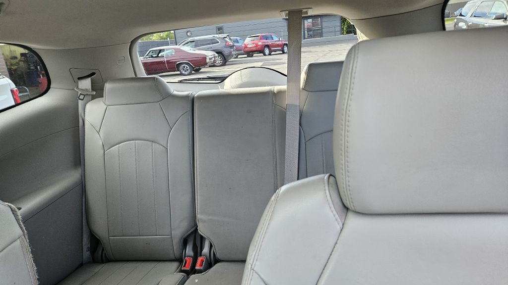2015 Buick Enclave Image 8