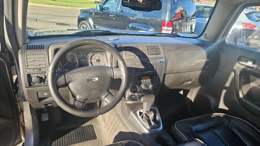 2006 HUMMER H3 Image 6