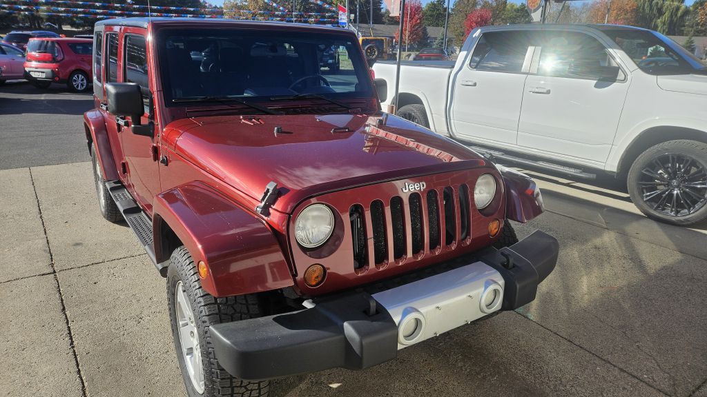 2010 Jeep Wrangler Unlimited Image 2