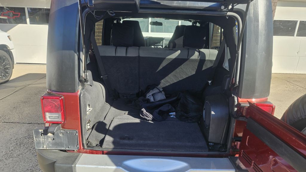 2010 Jeep Wrangler Unlimited Image 8