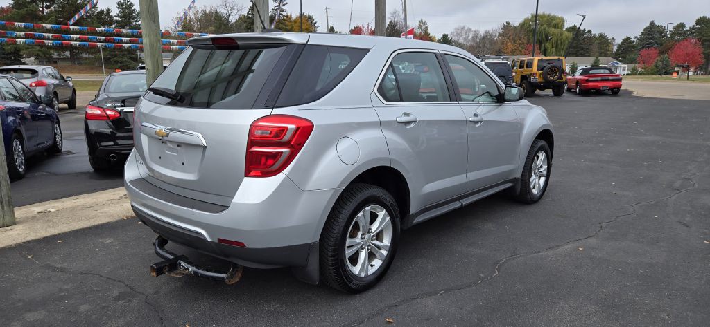 2017 Chevrolet Equinox Image 4