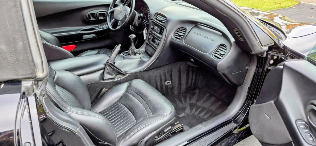 2000 Chevrolet Corvette Image 10
