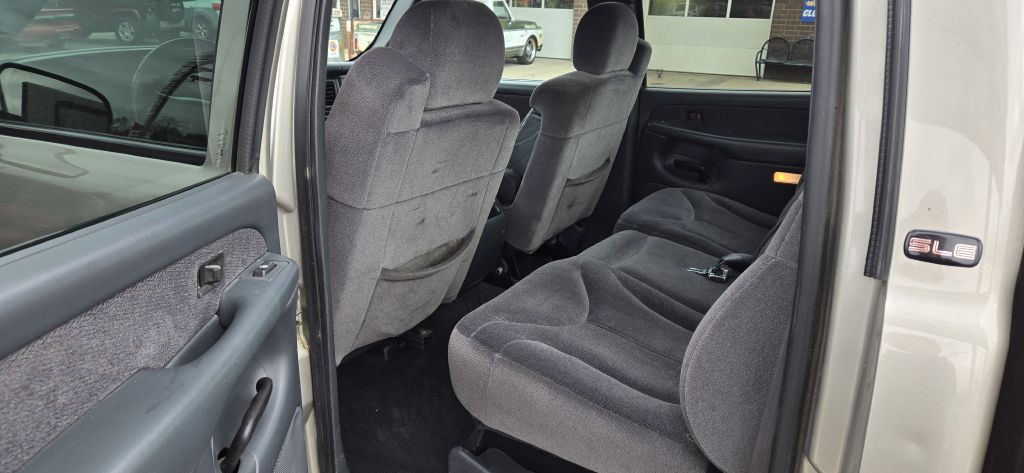 2001 GMC Sierra Image 9