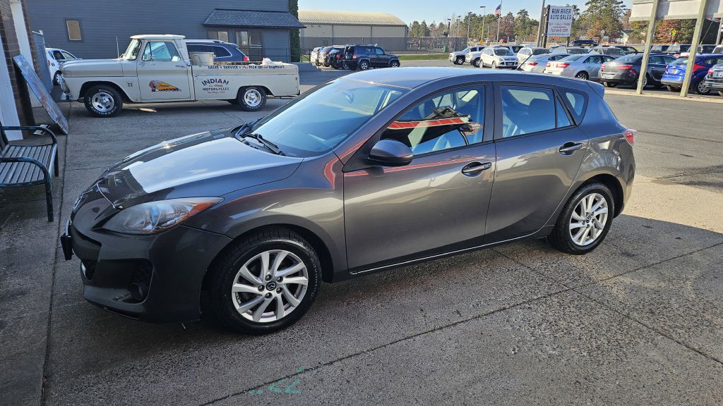 2013 Mazda Mazda3 Image 1