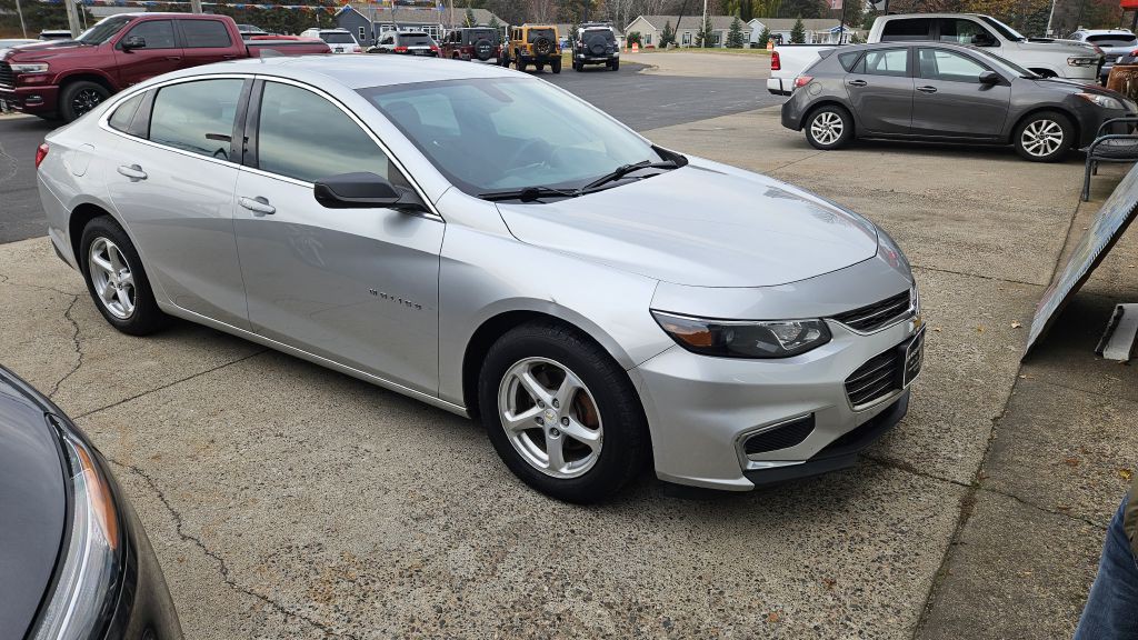 2016 Chevrolet Malibu Image 3