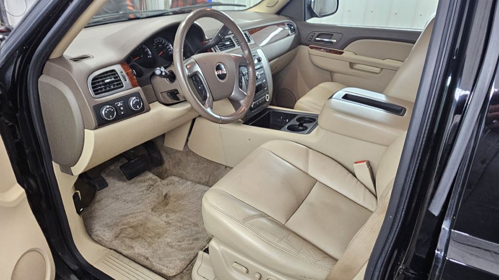 2010 GMC Yukon Image 5