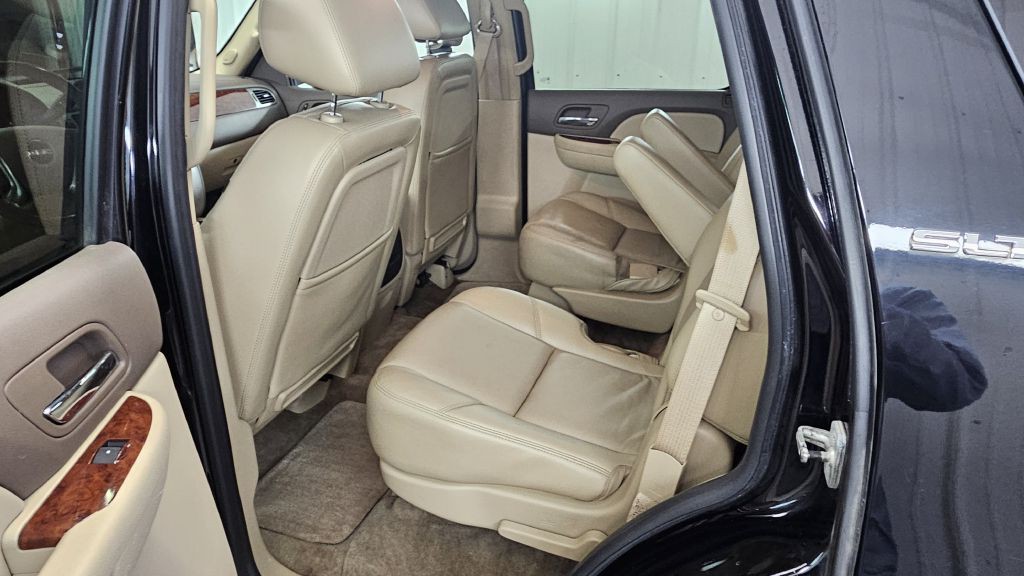 2010 GMC Yukon Image 6