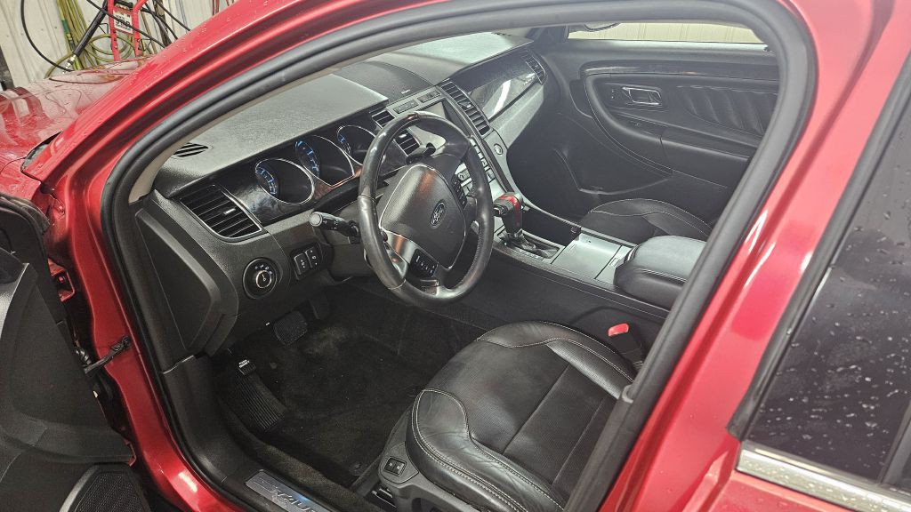 2012 Ford Taurus Image 5