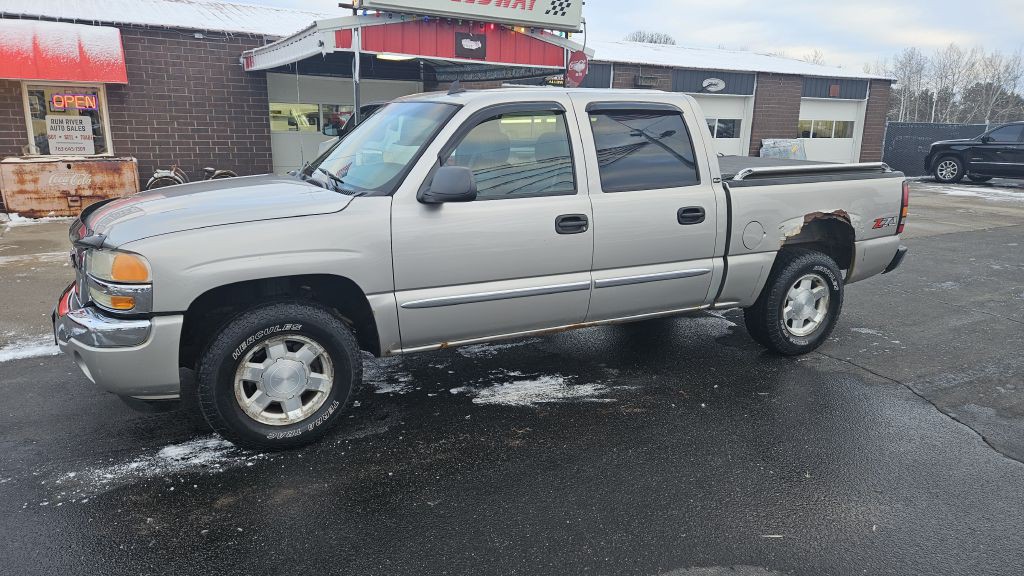 2006 GMC Sierra Image 3