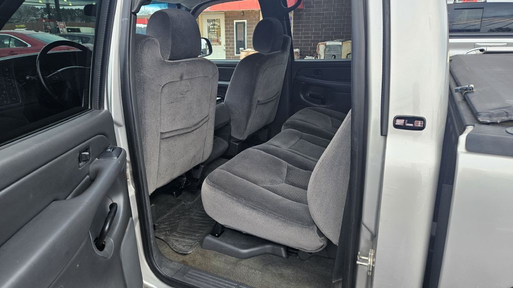 2006 GMC Sierra Image 6