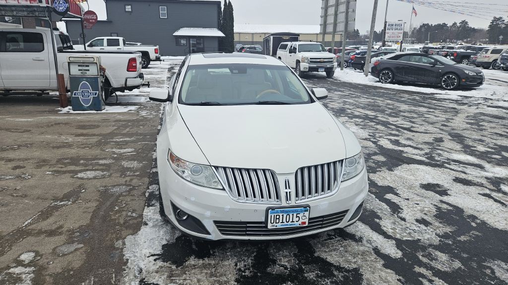 2009 Lincoln MKS Image 2