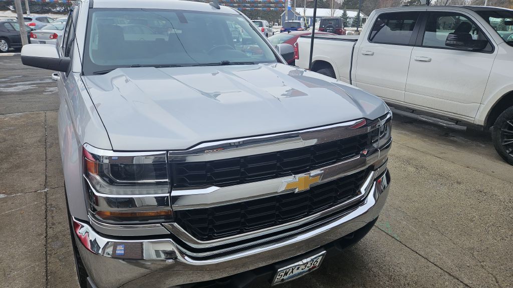 2018 Chevrolet Silverado 1500 Image 2