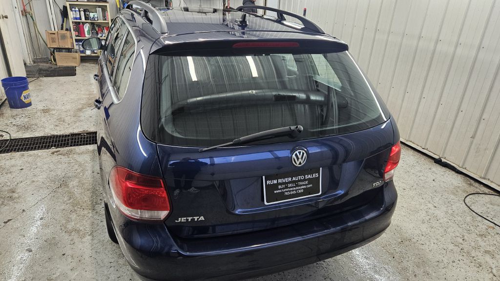 2011 Volkswagen Jetta Image 4