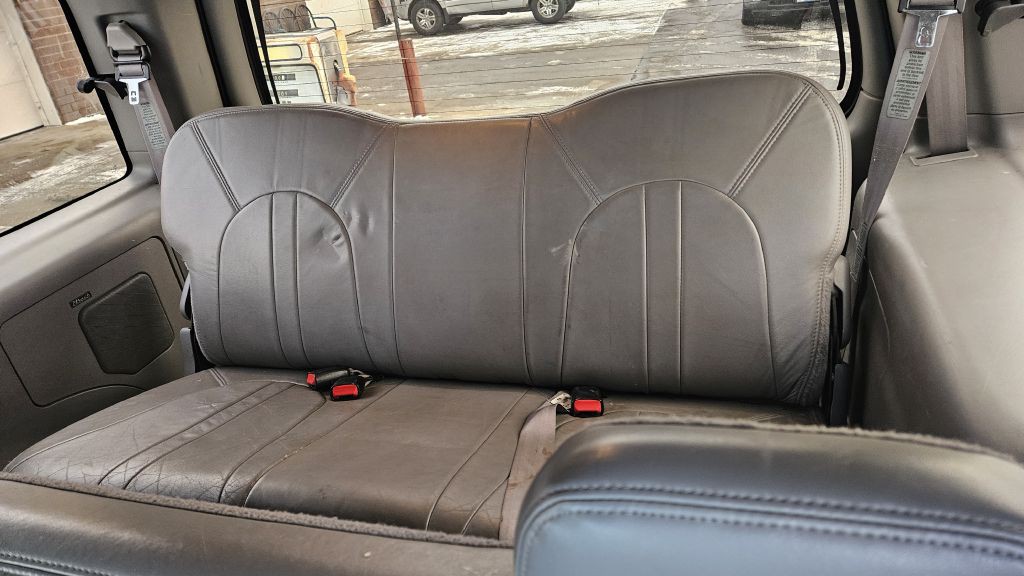 1997 Ford Expedition Image 8