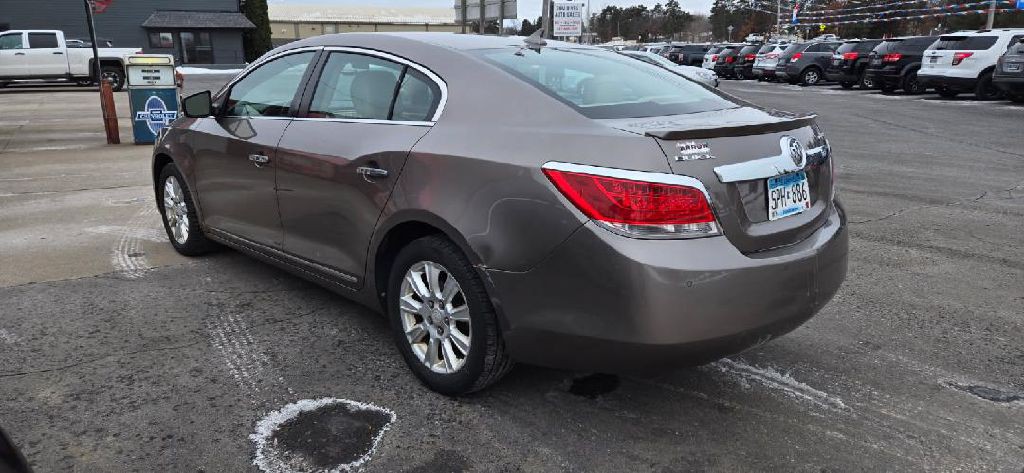 2012 Buick Lacrosse Image 2
