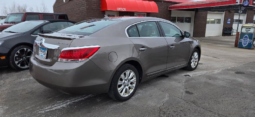2012 Buick Lacrosse Image 3