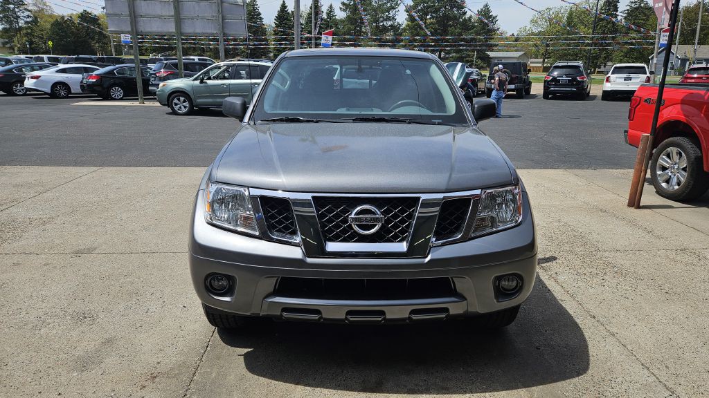 2020 Nissan Frontier Image 2